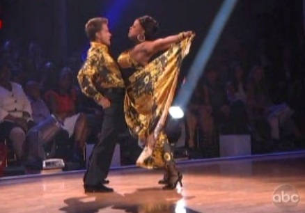niecy-louis-dwtsweek8-2