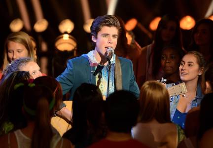 American Idol 2014 Spoilers – Top 7 – Sam Woolf