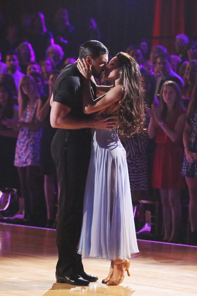 MAKSIM CHMERKOVSKIY, MERYL DAVIS