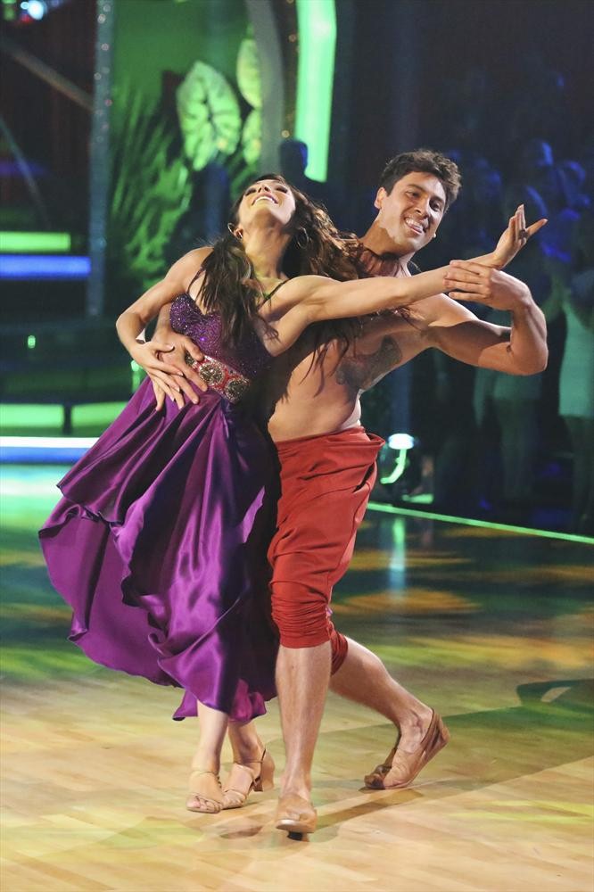 MERYL DAVIS, MAKSIM CHMERKOVSKIY