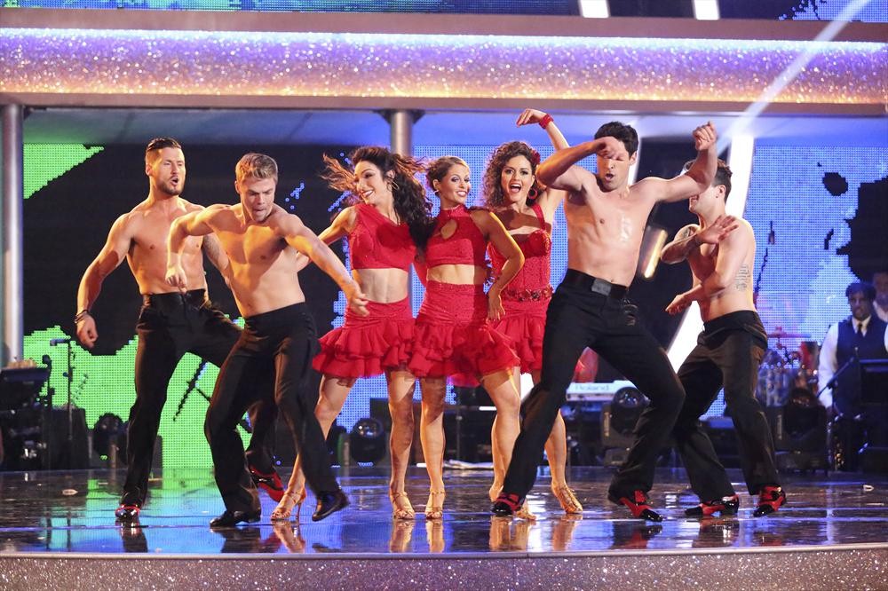 VALENTIN CHMERKOVKSIY, DEREK HOUGH, MERYL DAVIS, CANDACE CAMERON BURE, DANICA MCKELLAR, MAKSIM CHMERKOVSKIY