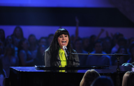 American Idol 2014 Spoilers – Finale – Jena Irene and Paramore Performance 3