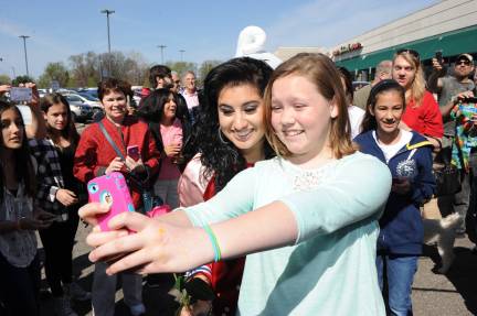 American Idol 2014 Spoilers – Jena Irene Hometown Visit 5