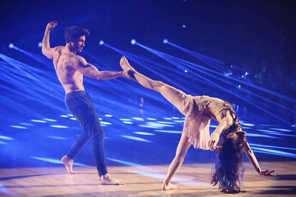 MAKSIM CHMERKOVSKIY, MERYL DAVIS