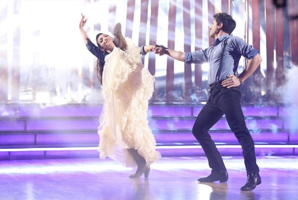 MERYL DAVIS, MAKSIM CHMERKOVSKIY