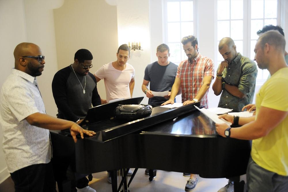 WANYA MORRIS AND NATHAN MORRIS OF BOYZ II MEN, TASOS, BRIAN, BRETT, RON, CODY
