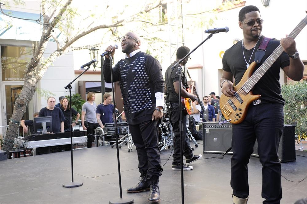 BOYZ II MEN