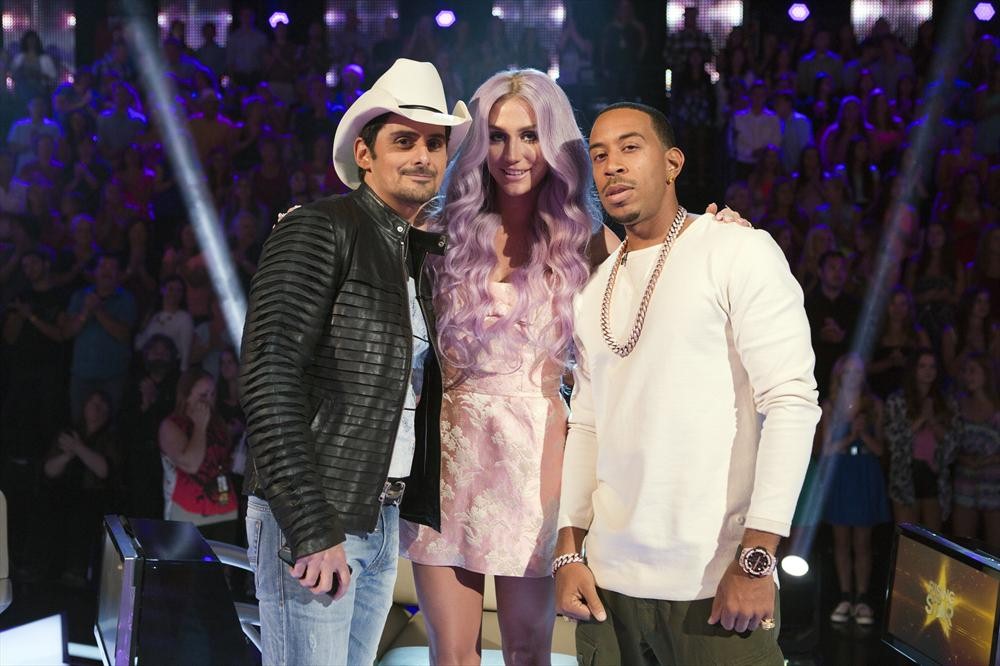 BRAD PAISLEY, KESHA, LUDACRIS