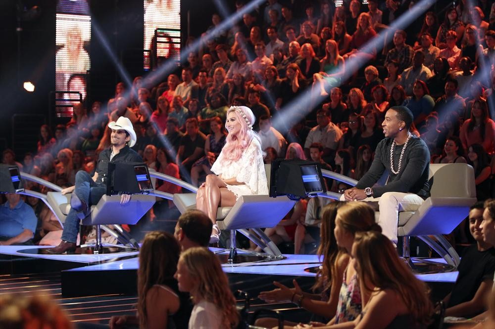 BRAD PAISLEY, KESHA, LUDACRIS