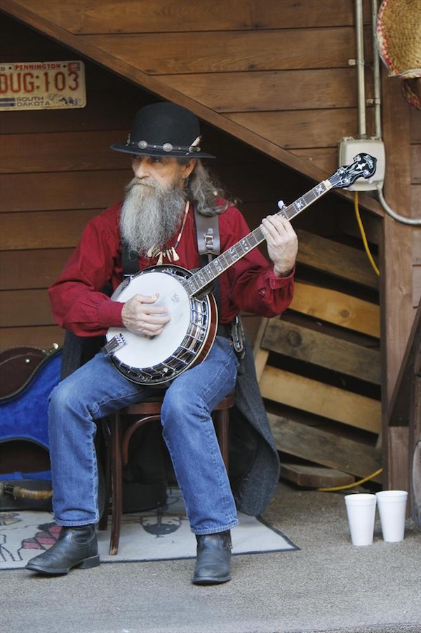 BANJO PLAYER